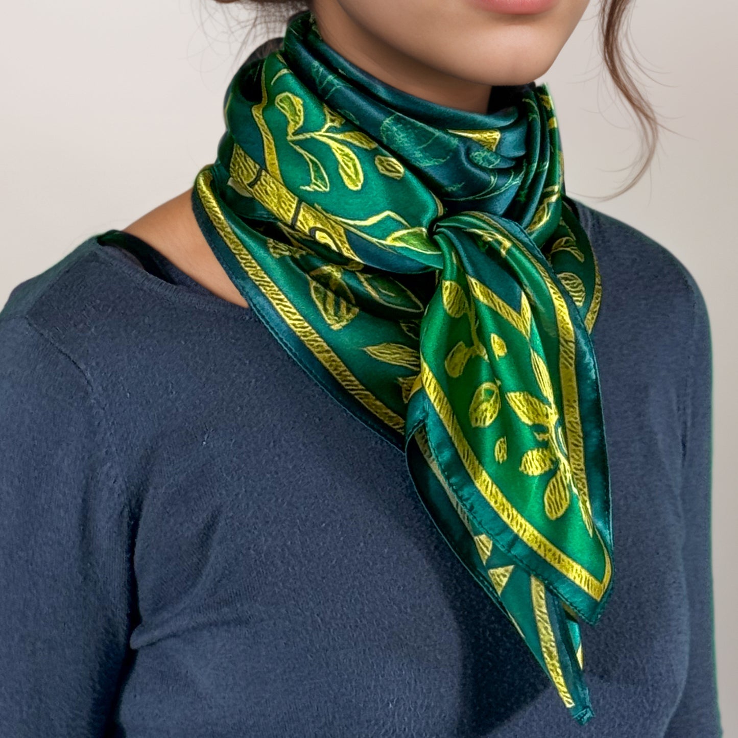 Maya Silk Square "Chicchan" – Awakening of Vital Energy