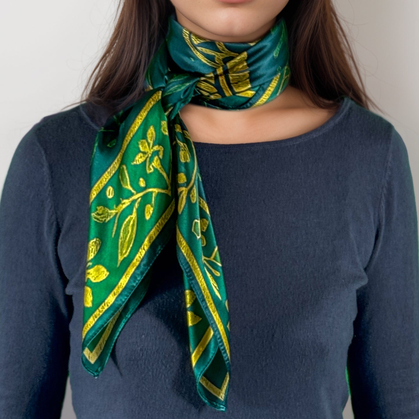 Maya Silk Square "Chicchan" – Awakening of Vital Energy