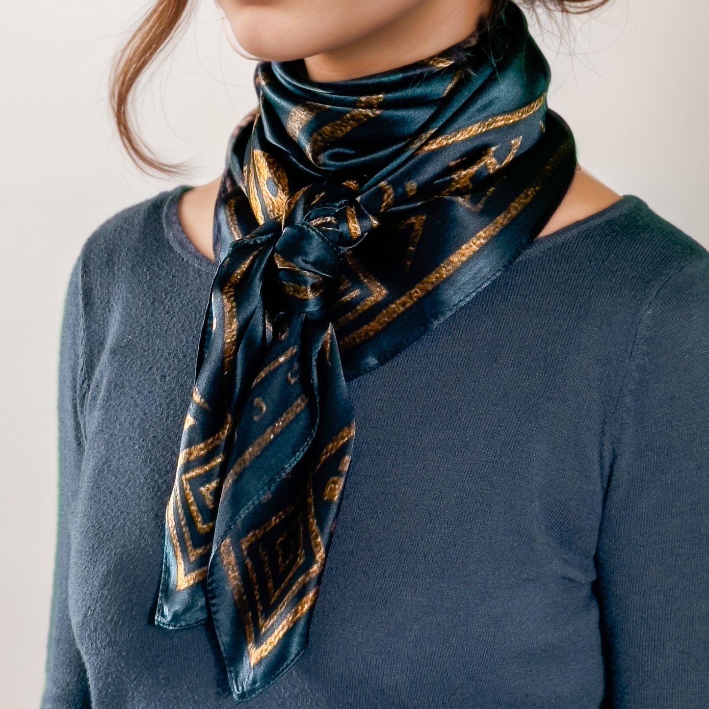 Maya silk square ‘K'an’ – Fertile Strength