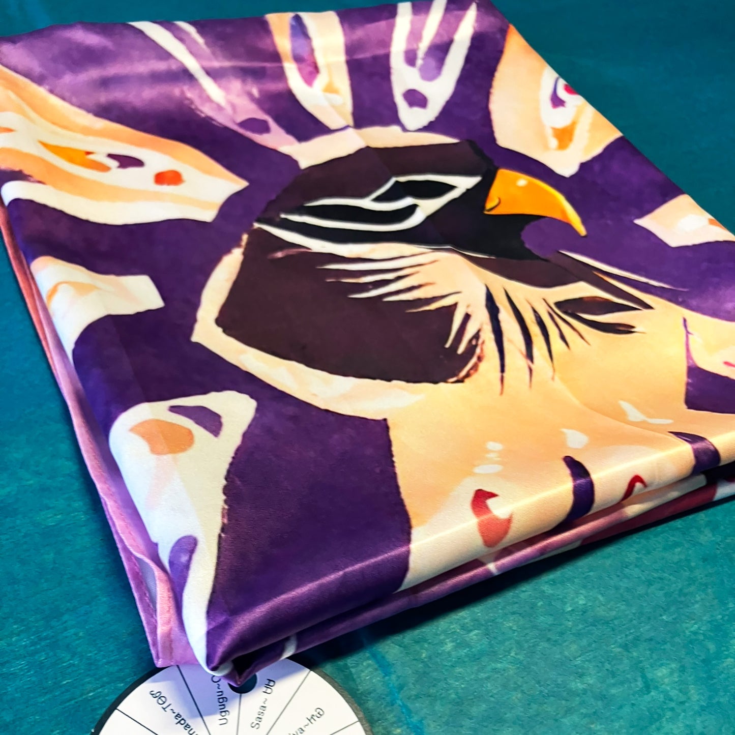 ᏔᏬᏗ (Tawodi) - Foulard Carré 66cm | Signe du Faucon (21 Mars - 19 Avril) | Astrologie Amérindienne | AKÅSA Biarritz