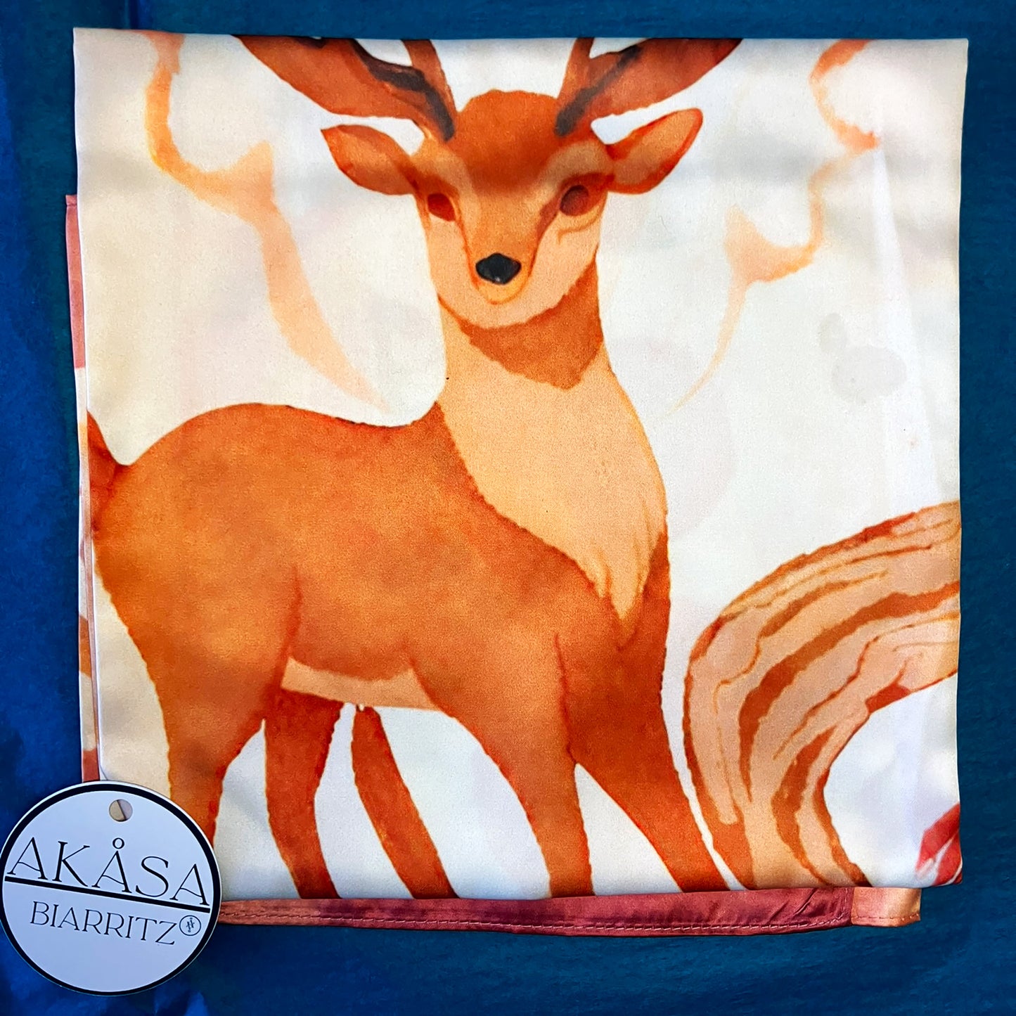 ᎠᏫ (Awi) - Foulard Carré 66cm | Signe du Cerf (21 mai - 20 juin) | Astrologie Amérindienne | AKÅSA Biarritz