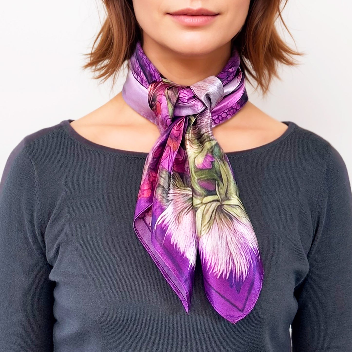 88 Square in 100% Silk - Maison AKÅSA Biarritz - ᎢᎾᏛ - Inada - (The Serpent)