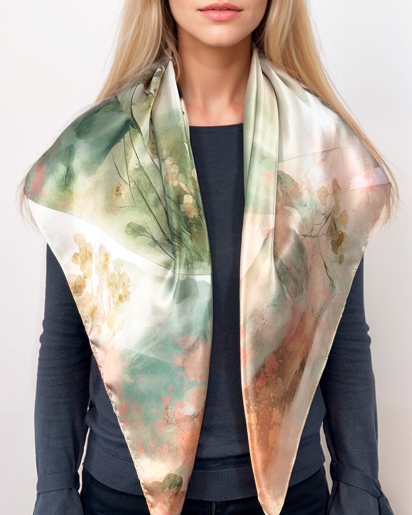 100% Silk Square - Maison AKÅSA Biarritz - ᏙᏧᏩ - Dotsuwa - (The Beaver)