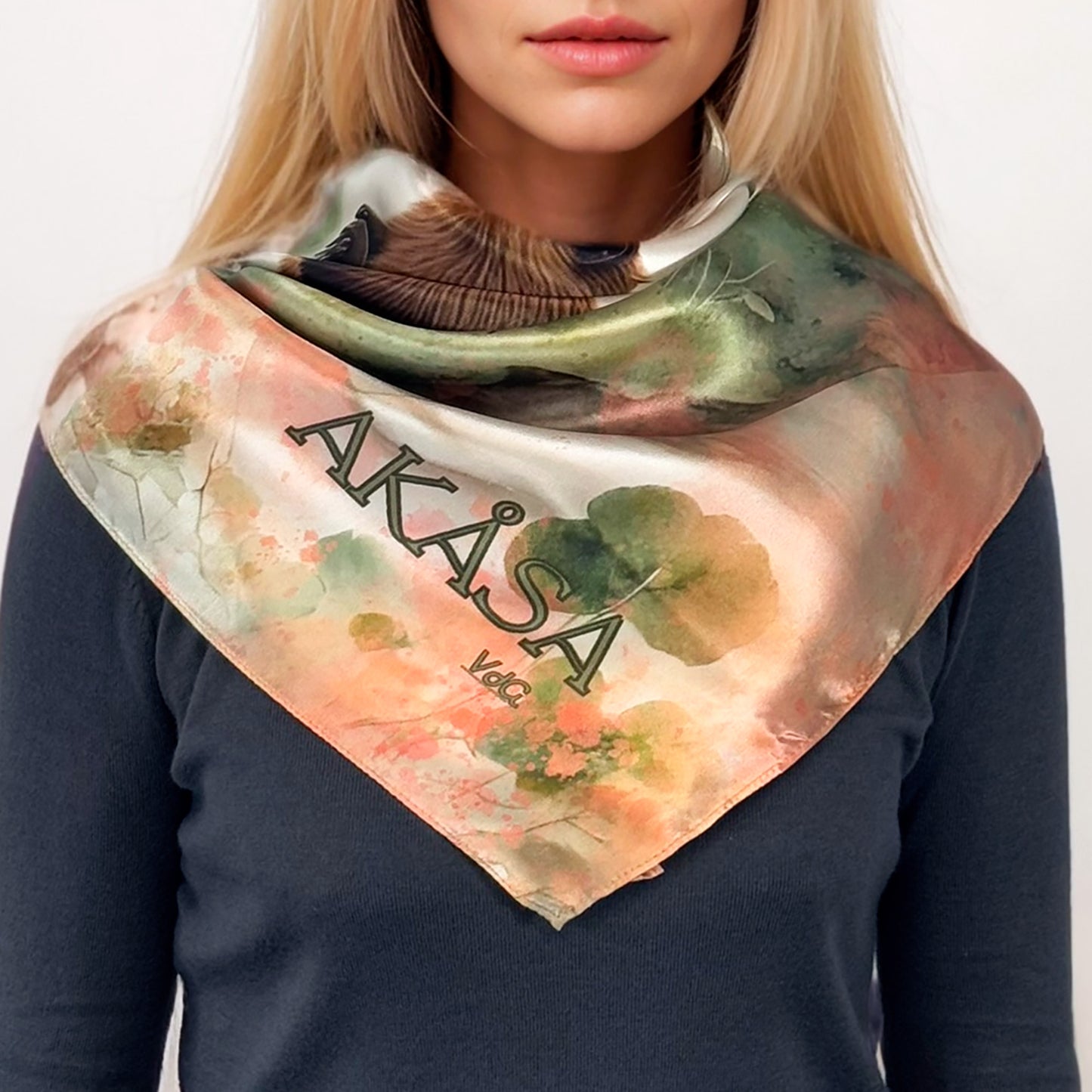 100% Silk Square - Maison AKÅSA Biarritz - ᏙᏧᏩ - Dotsuwa - (The Beaver)