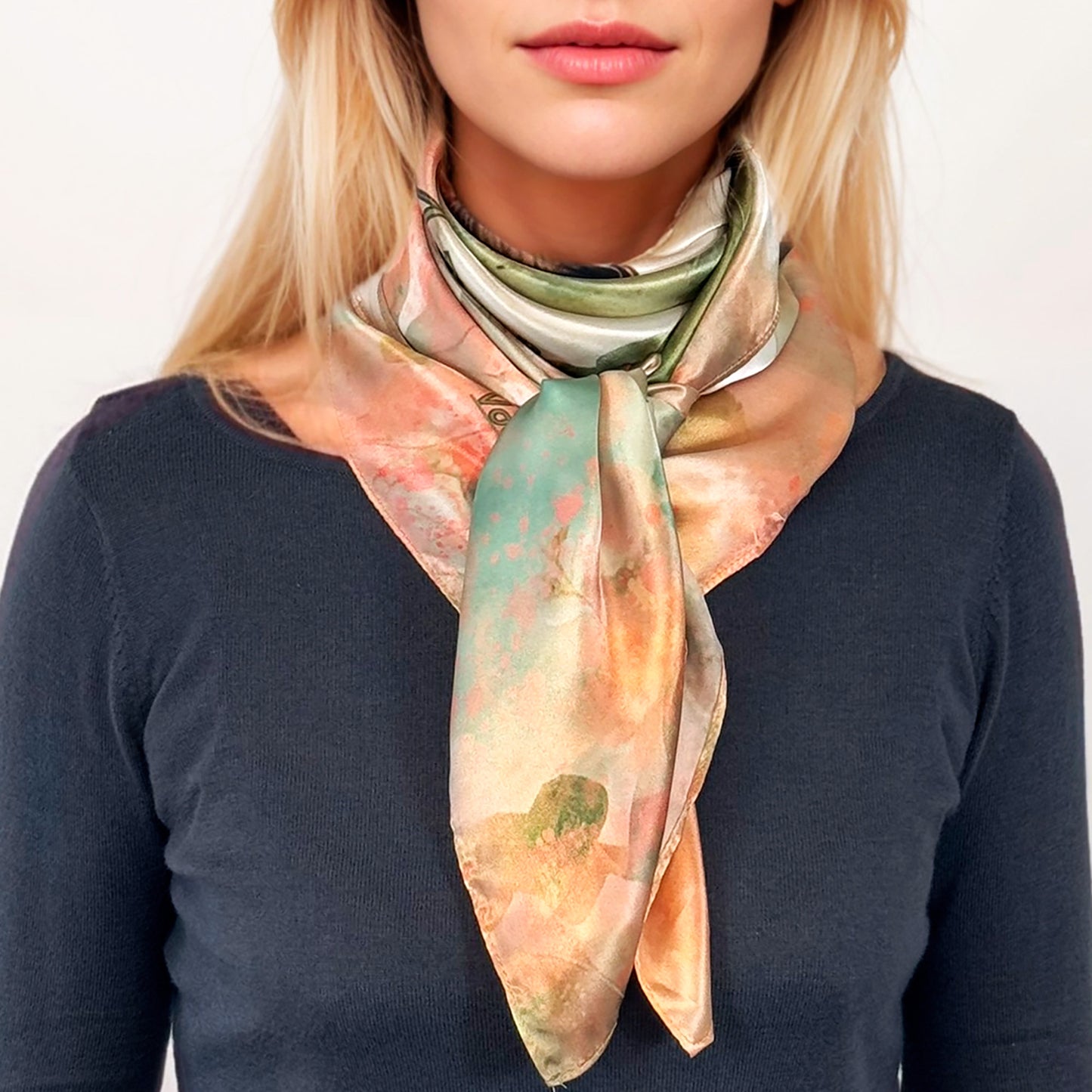 100% Silk Square - Maison AKÅSA Biarritz - ᏙᏧᏩ - Dotsuwa - (The Beaver)