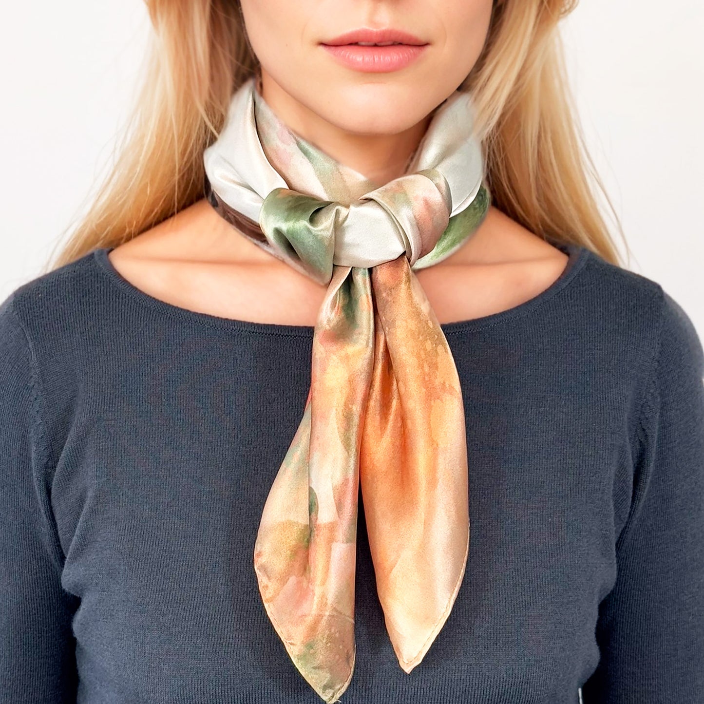 100% Silk Square - Maison AKÅSA Biarritz - ᏙᏧᏩ - Dotsuwa - (The Beaver)