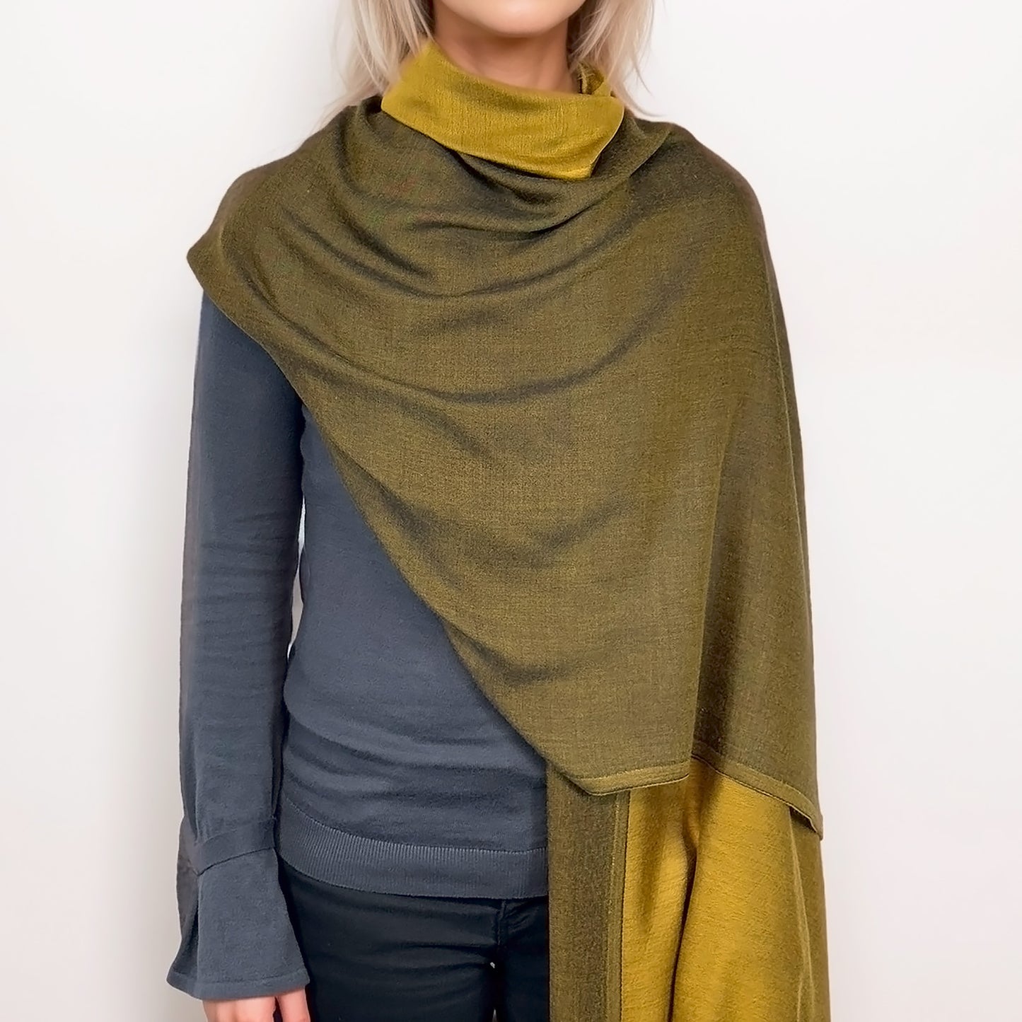 Colección Natural Elegance – Bufandas de lana y seda sin dobladillo - Azul océano reversible