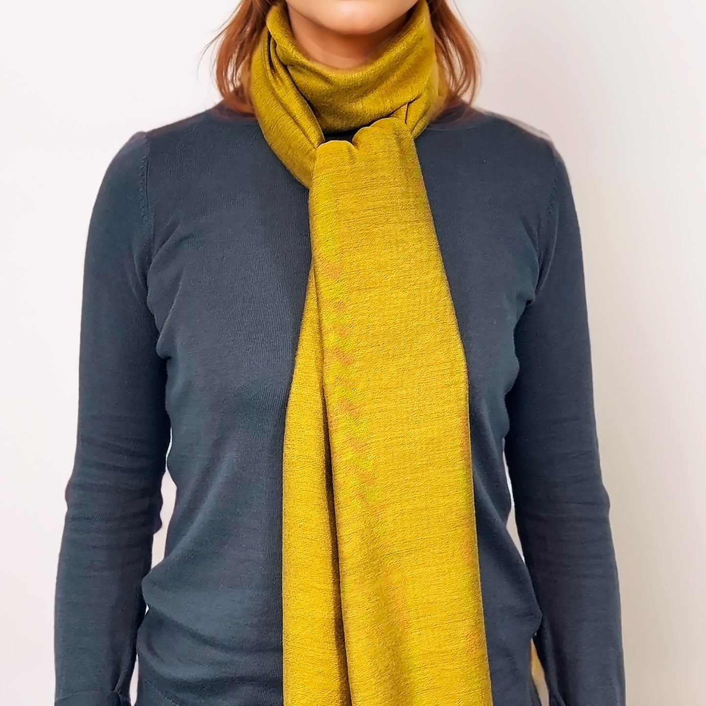 Colección Natural Elegance – Bufandas de lana y seda sin dobladillo - Azul océano reversible