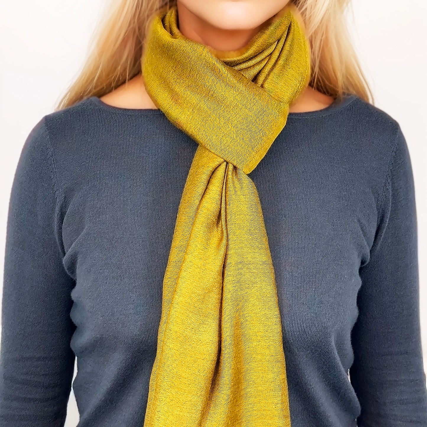 Colección Natural Elegance – Bufandas de lana y seda sin dobladillo - Azul océano reversible