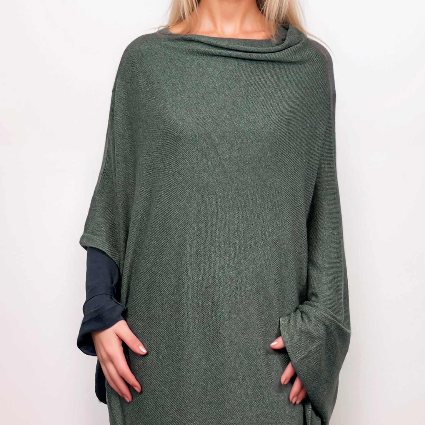 Poncho 100% Cachemire - Kashmir Luxe Authentique | Fabriqué en Inde | AKÅSA Biarritz