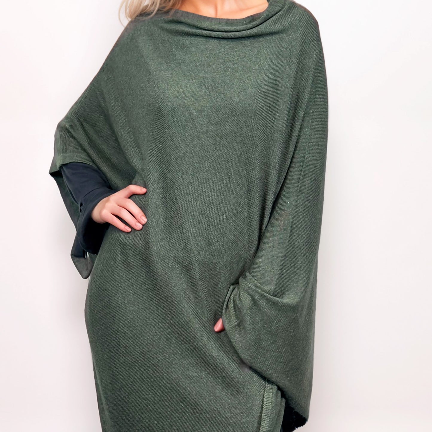 Poncho 100% Cachemire - Kashmir Luxe Authentique | Fabriqué en Inde | AKÅSA Biarritz