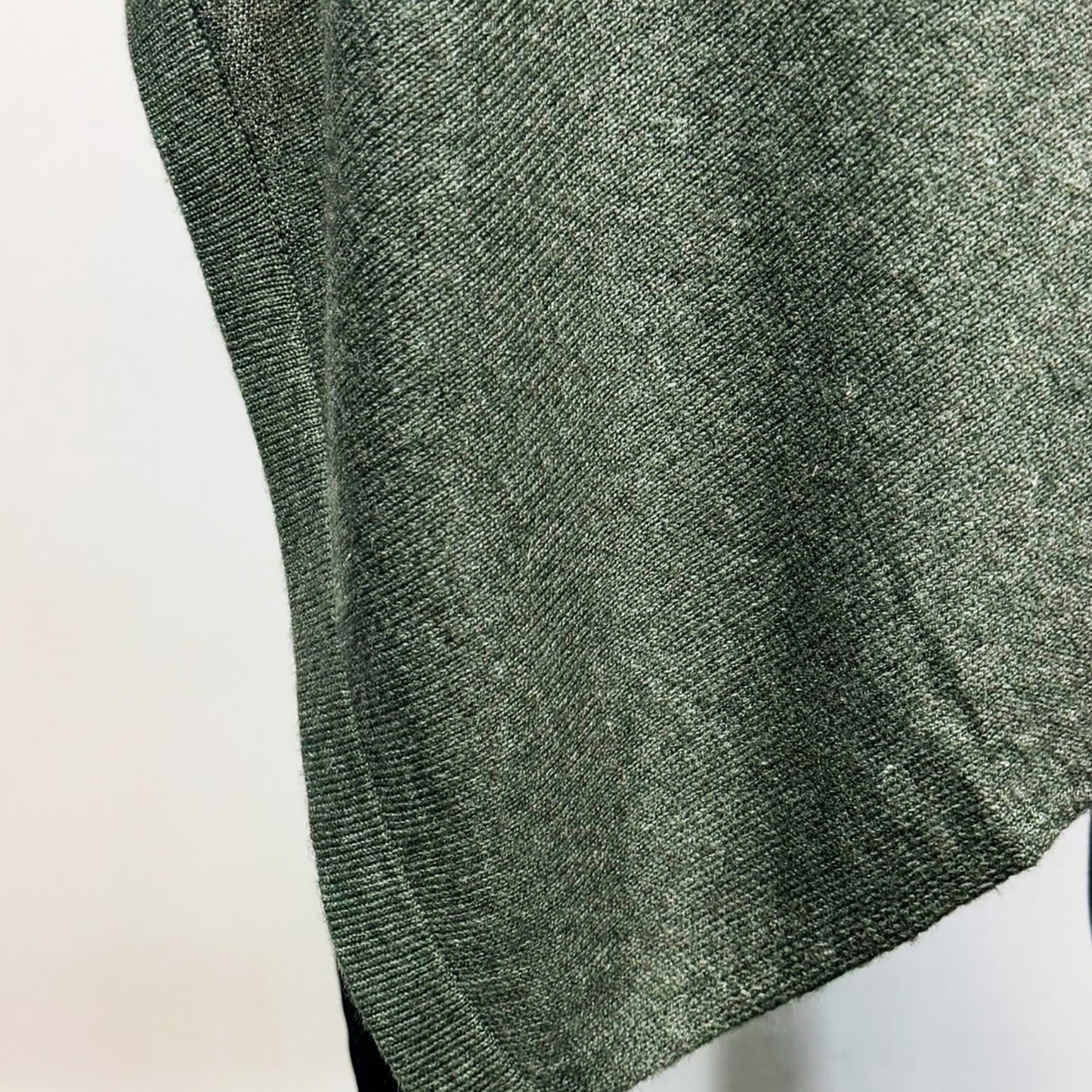 Poncho 100% Cachemire - Kashmir Luxe Authentique | Fabriqué en Inde | AKÅSA Biarritz