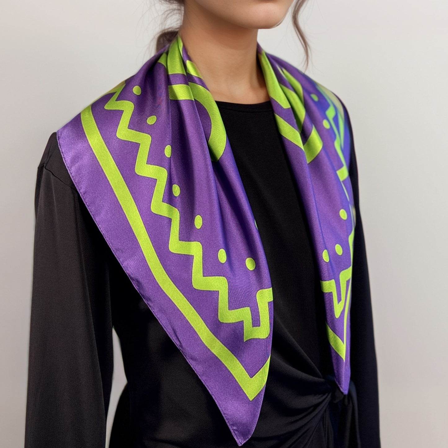 Carré de soie Maya Pop "Chuen" – Tisseur de Destinée