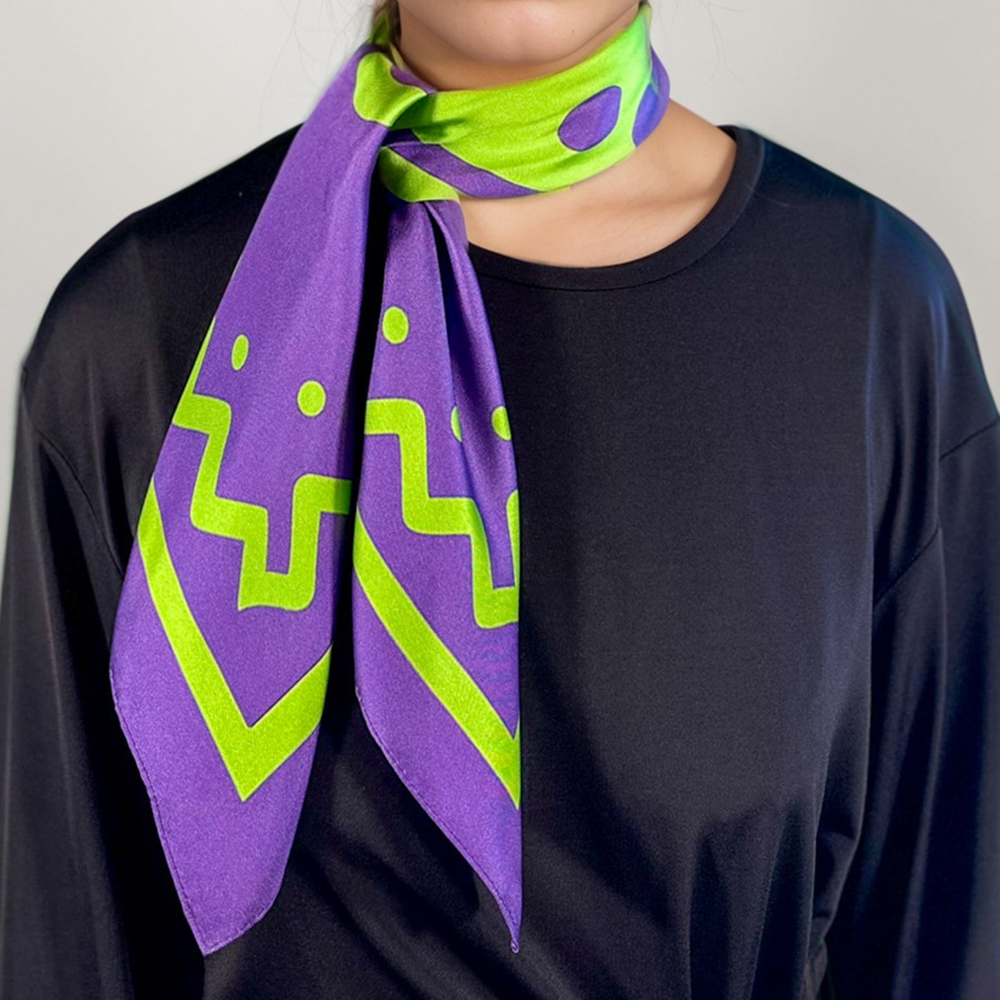 Carré de soie Maya Pop "Chuen" – Tisseur de Destinée