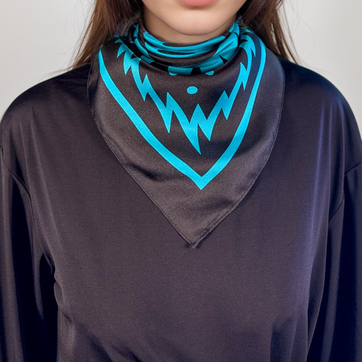 Carré de soie Maya Pop "Etz’nab’" – Miroir de Vérité