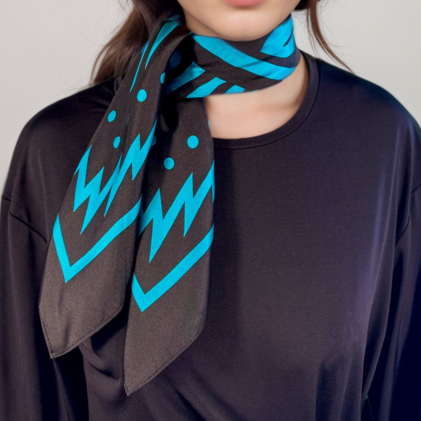 Carré de soie Maya Pop "Etz’nab’" – Miroir de Vérité