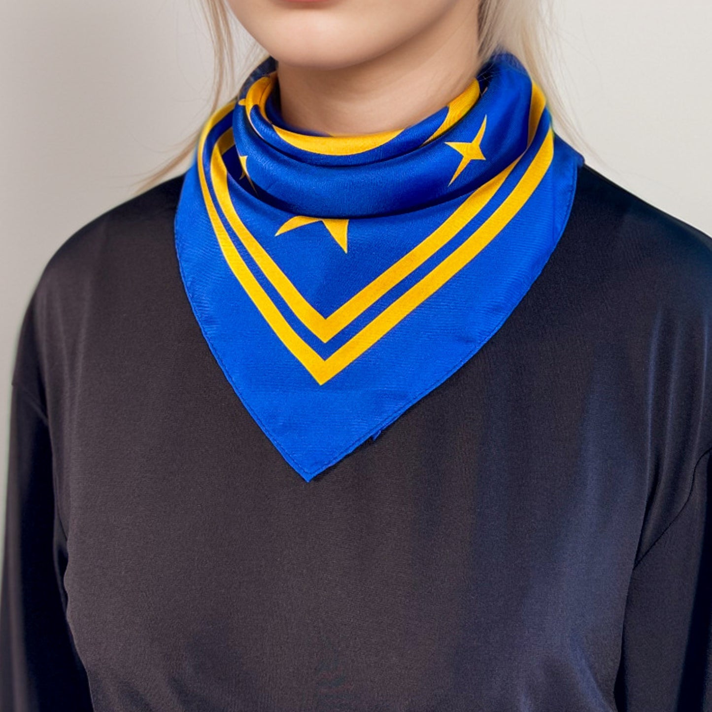 Carré de soie Maya Pop  "Ix" – Pouvoir Féminin Sacré