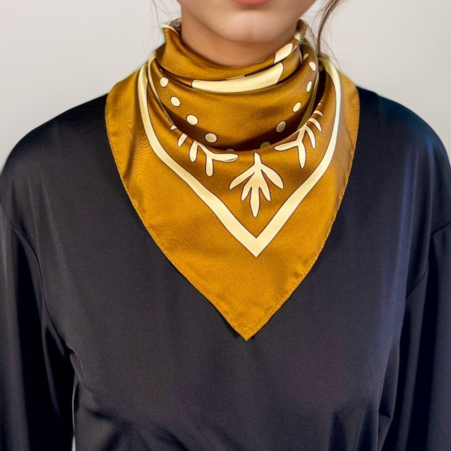 Carré de soie Maya Pop  "Cimi" – Renaissance et Libération