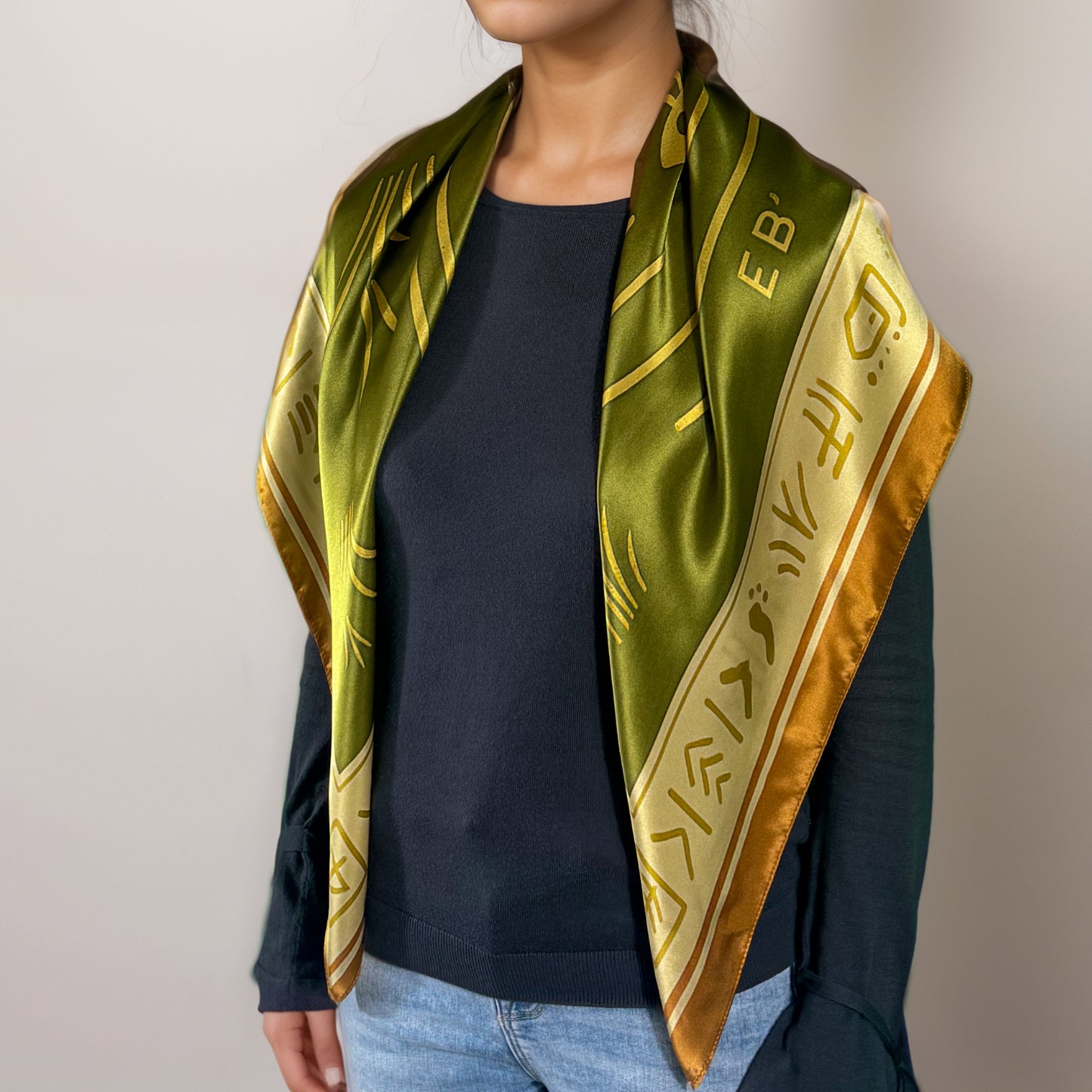 Maya silk square ‘Eb'’ – Path of Life