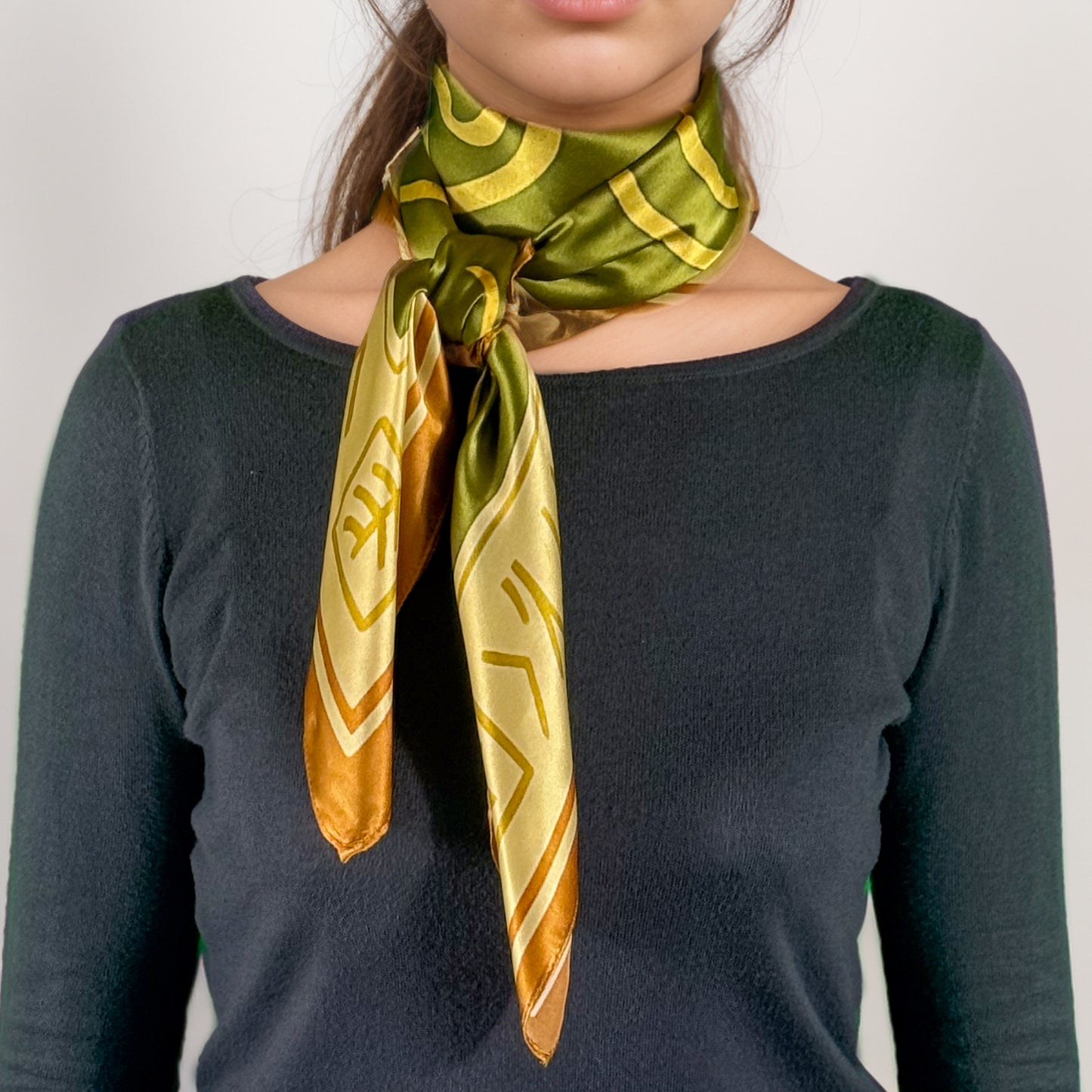 Maya silk square ‘Eb'’ – Path of Life