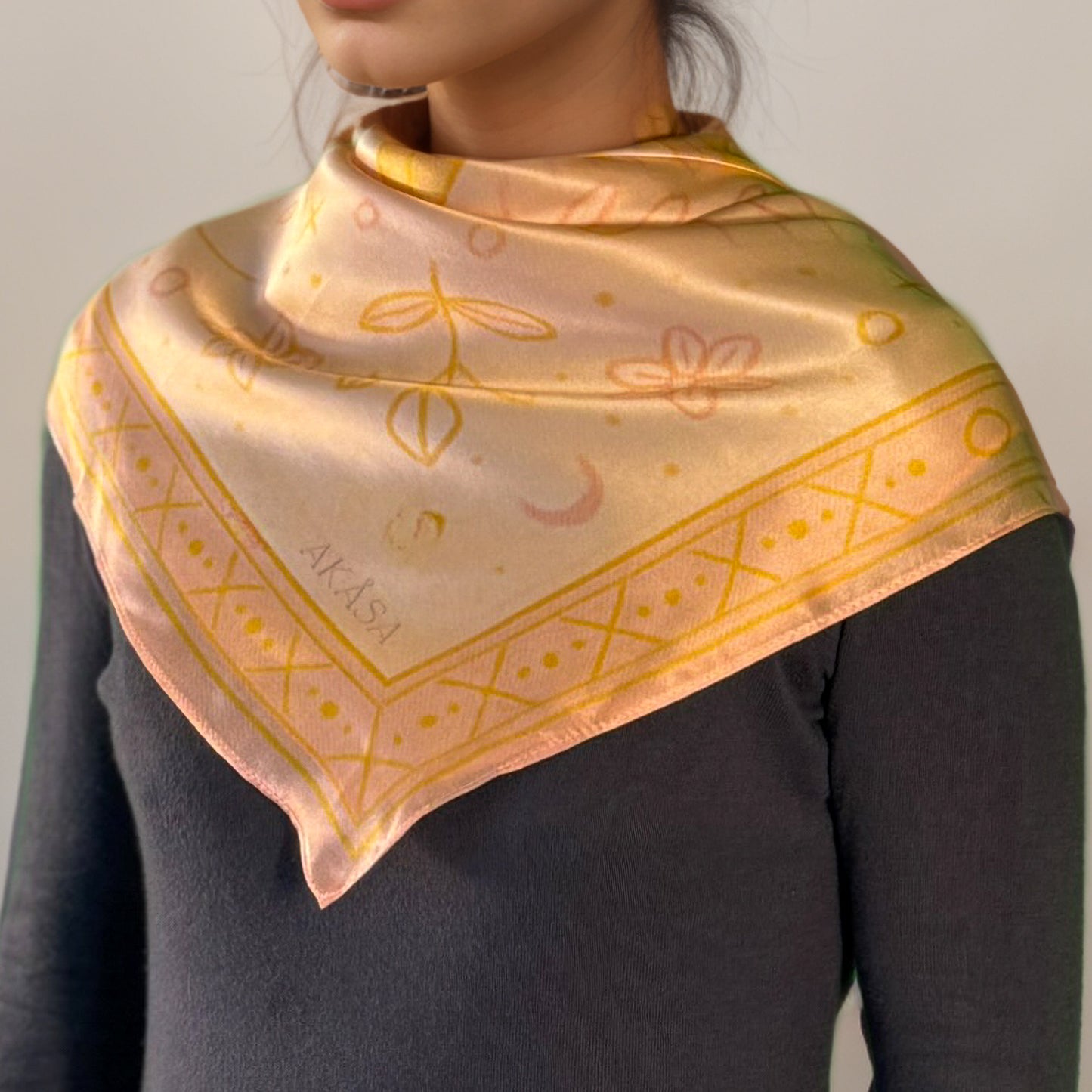 Maya "Lamat" silk square – Étoile de Beauté