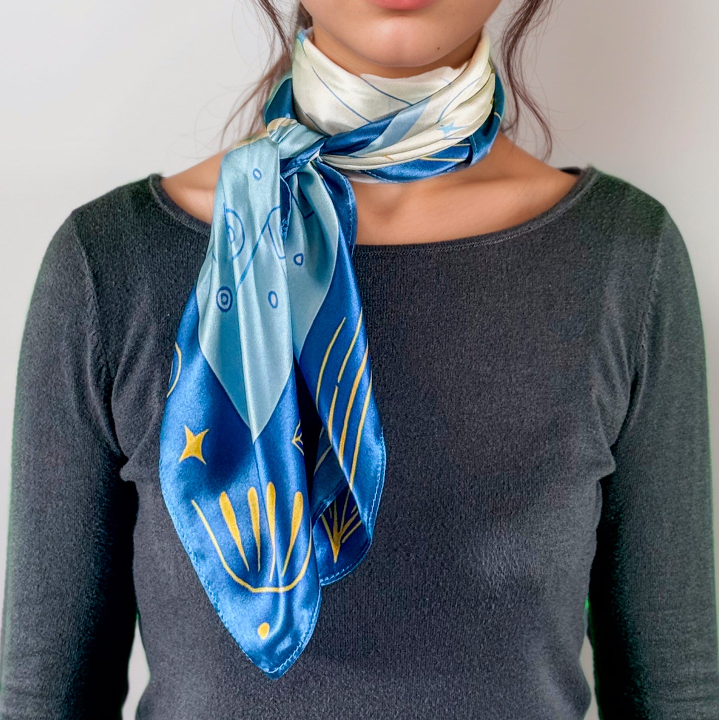 Maya silk square scarf ‘Men’ – Eagle Vision