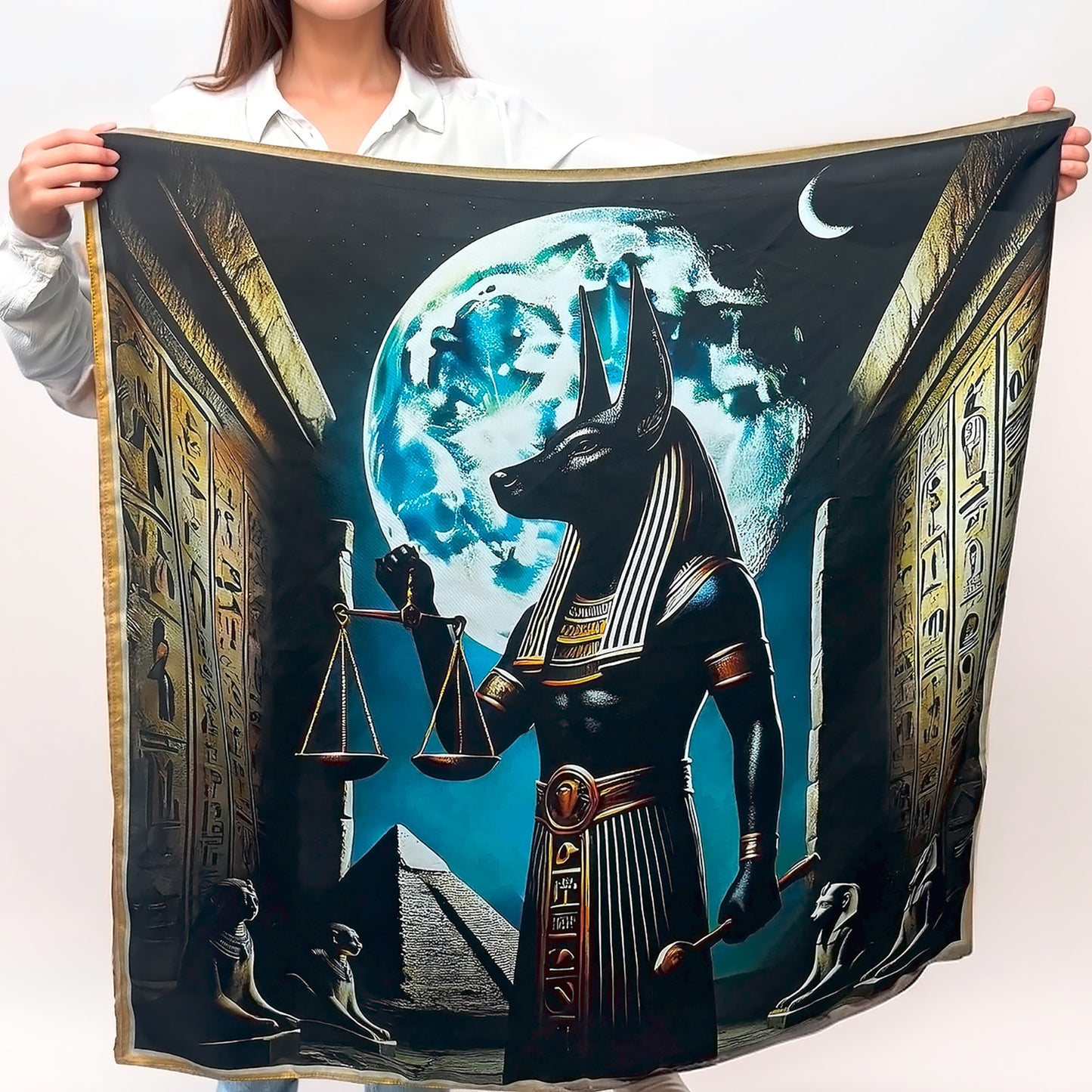 Pañuelo 100% Seda - Maison AKÅSA Biarritz - ᏔᏬᏗ - Tawodi - (El Halcón) - Astrología Nativa Americana - 21 de Marzo al 19 de Abril