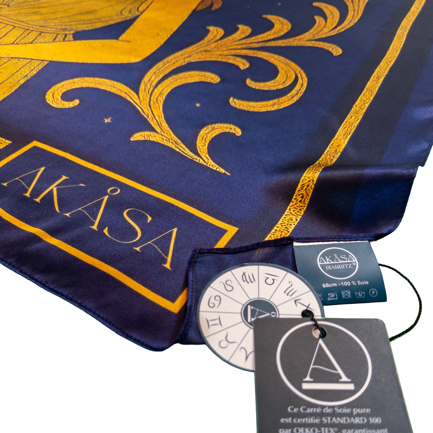 Carré de soie Libra– Zodiac Silk Constellation 88 cm