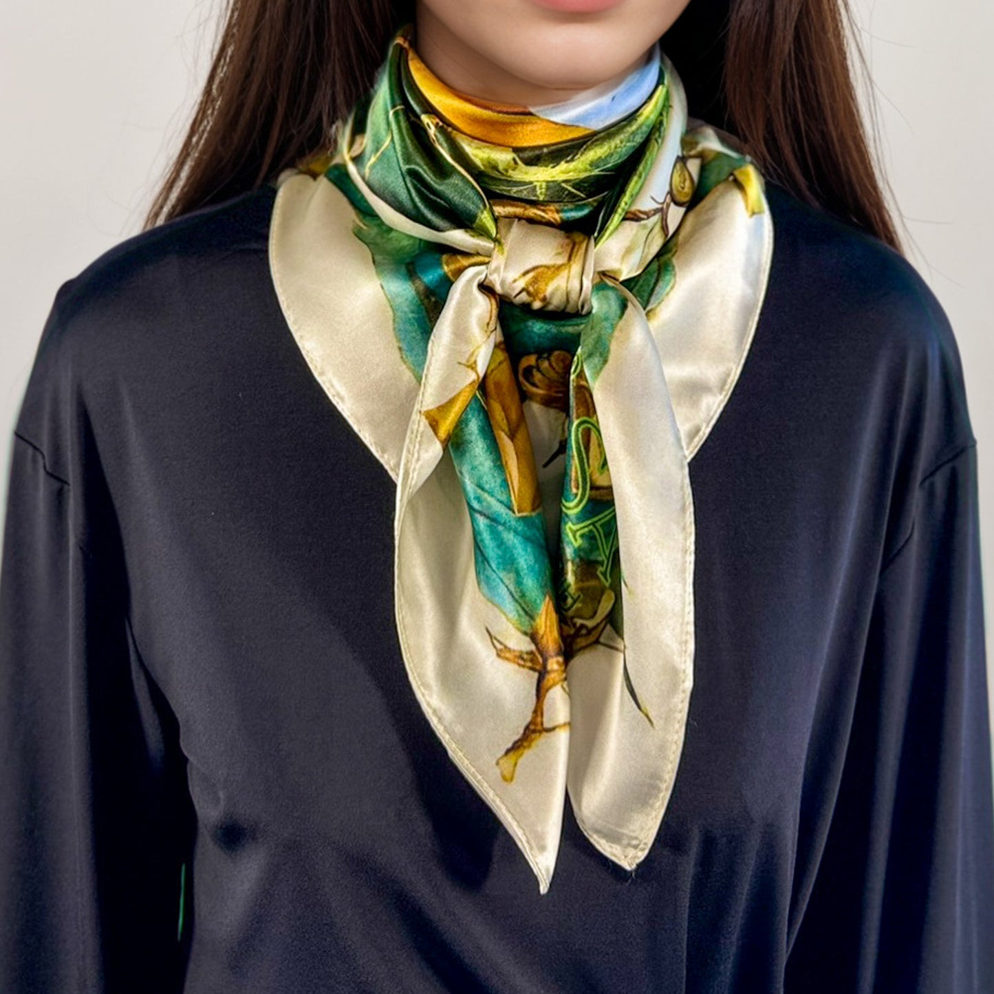 Carré de Soie 100% - Maison AKÅSA Biarritz - ᏌᏌ - Sasa -(L’Oie des Neiges)