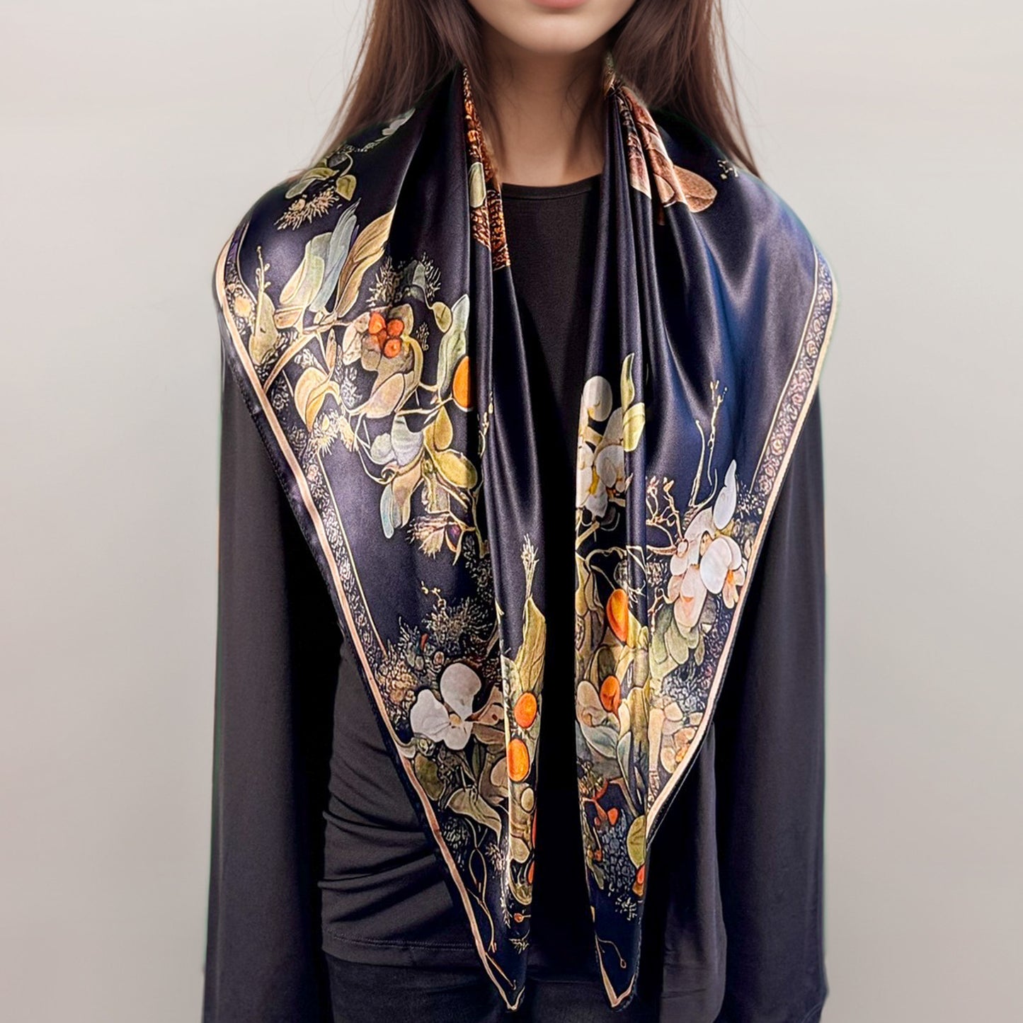 Carré de Soie 100% – Maison AKÅSA Biarritz – ᎤᎫᎫ – Ugugu – (La Chouette)