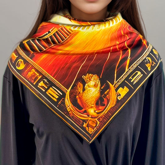 Carré 88 en Soie – Mout : Déesse Mère Protectrice