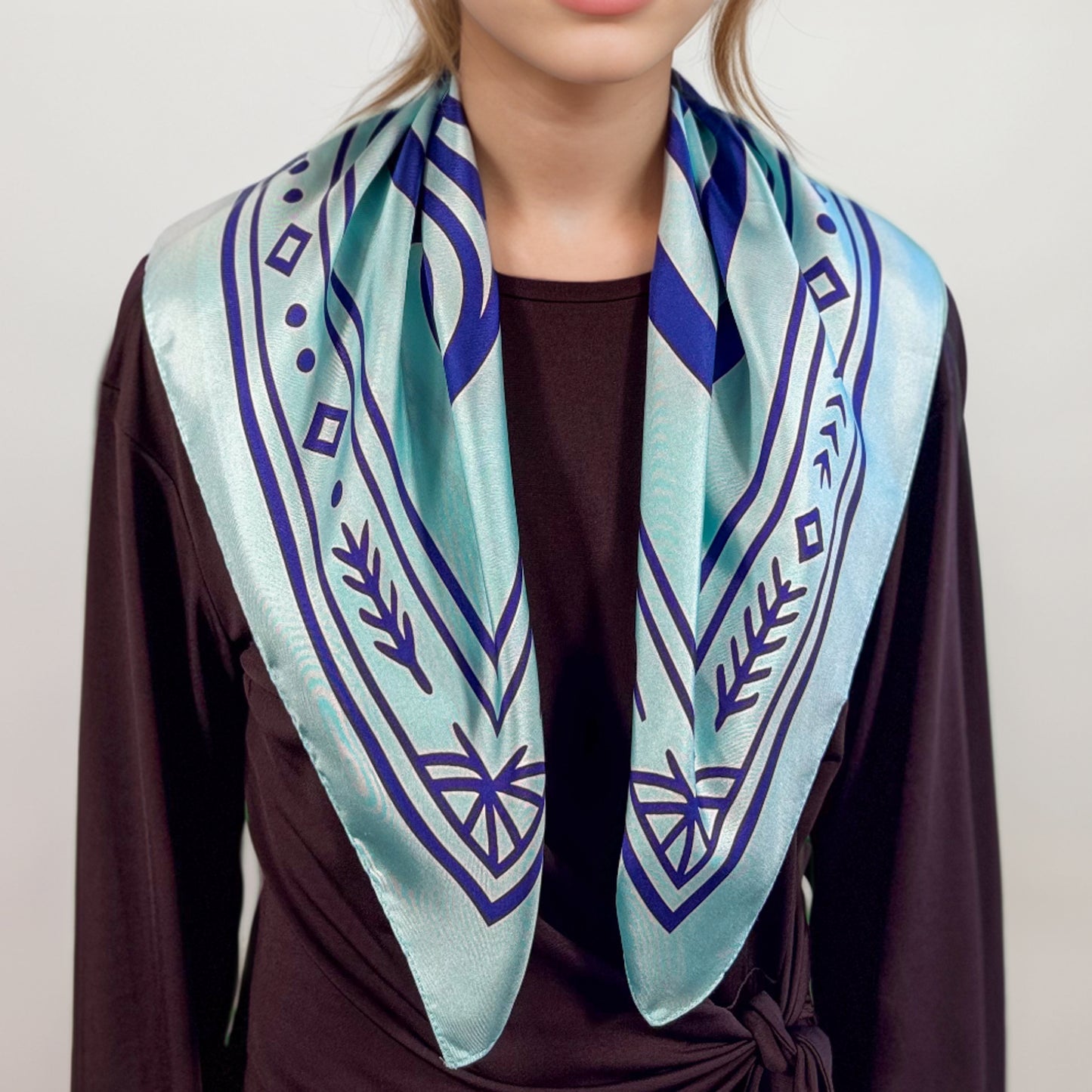 Pañuelo de seda Maya Pop "Ik'" – Aliento Sagrado