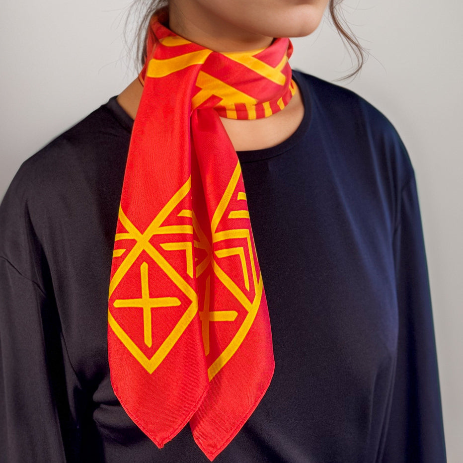 Carré de soie Maya Pop "Imix" – Porteur des commencements