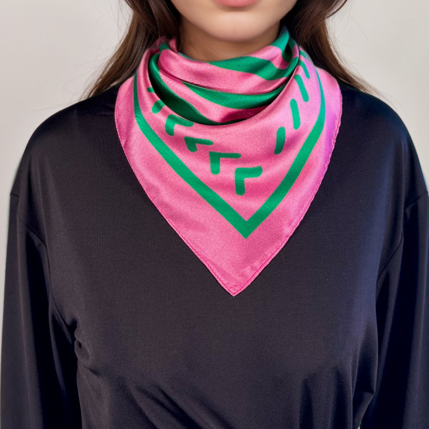 Carré de soie Maya Pop "K’an" – Force Fertile