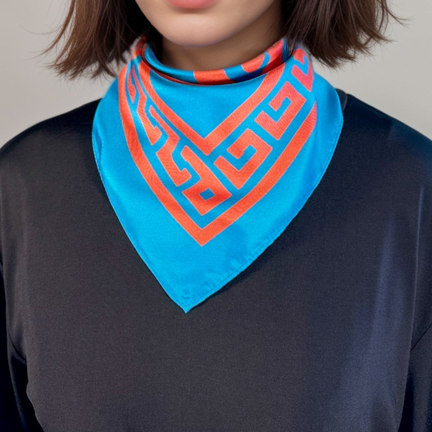 Cuadrado de seda Maya Pop "Muluk" – Guardián del Agua Sagrada