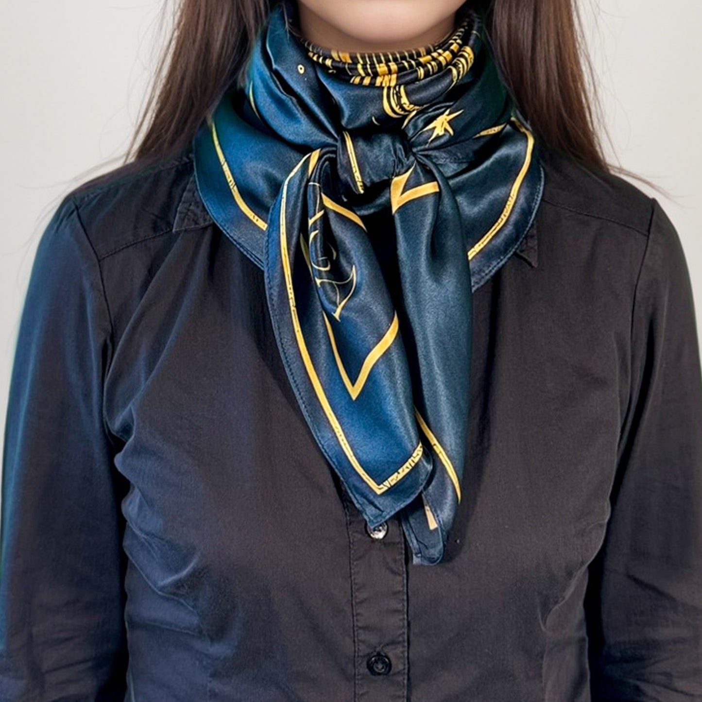 Carré de soie Aquarius – Zodia Essentia 88 cm