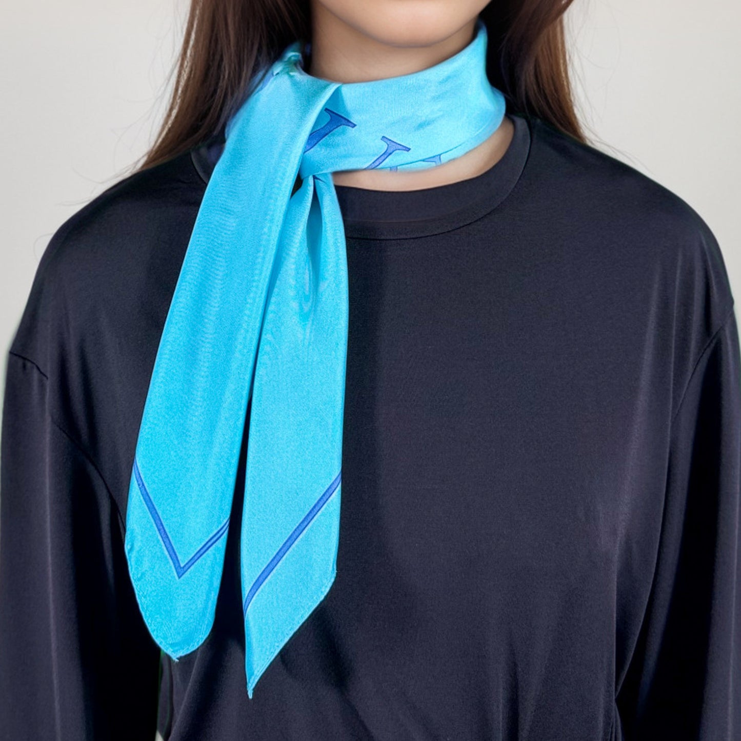 Carré de soie Aquarius – ZodiaPop 66 cm